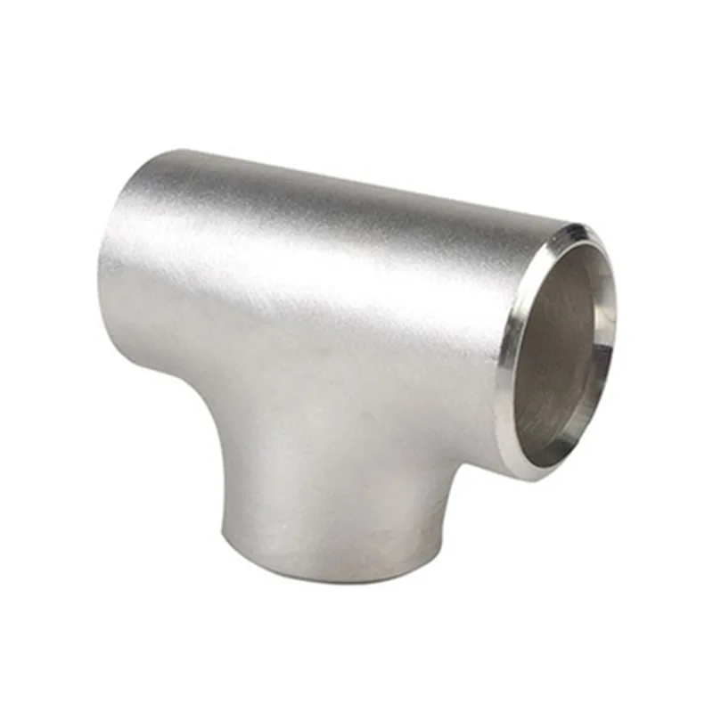 Conector metalic cu trei căi